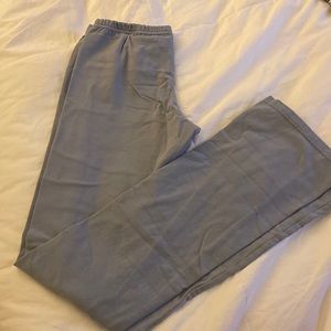 Brandy Melville Low rise flare pant